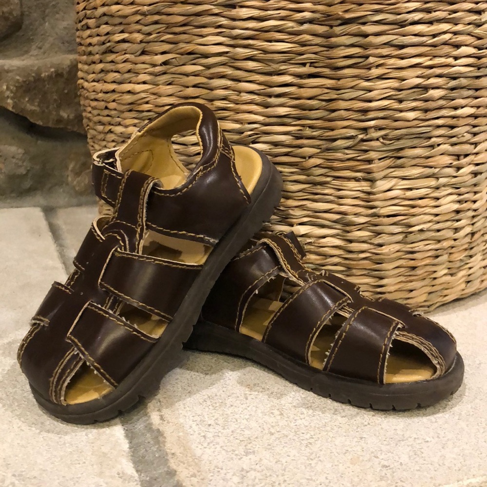 Little Boys Gymboree Fisherman Sandals sz 6 and 7